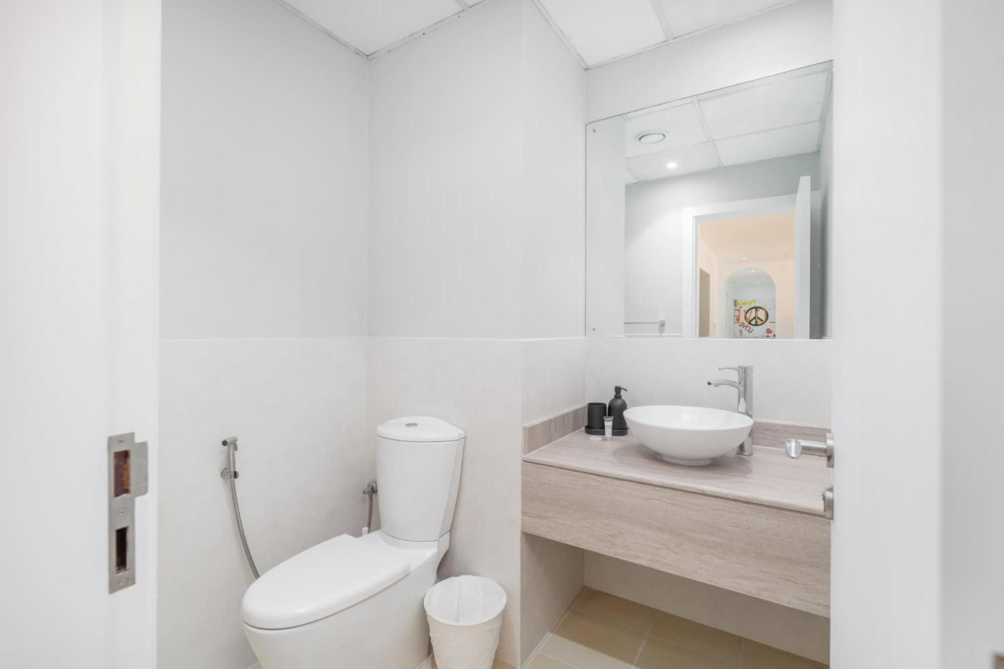 Appartamento Stylish 4-bedroom With Balcony Views In Jbr Dubai