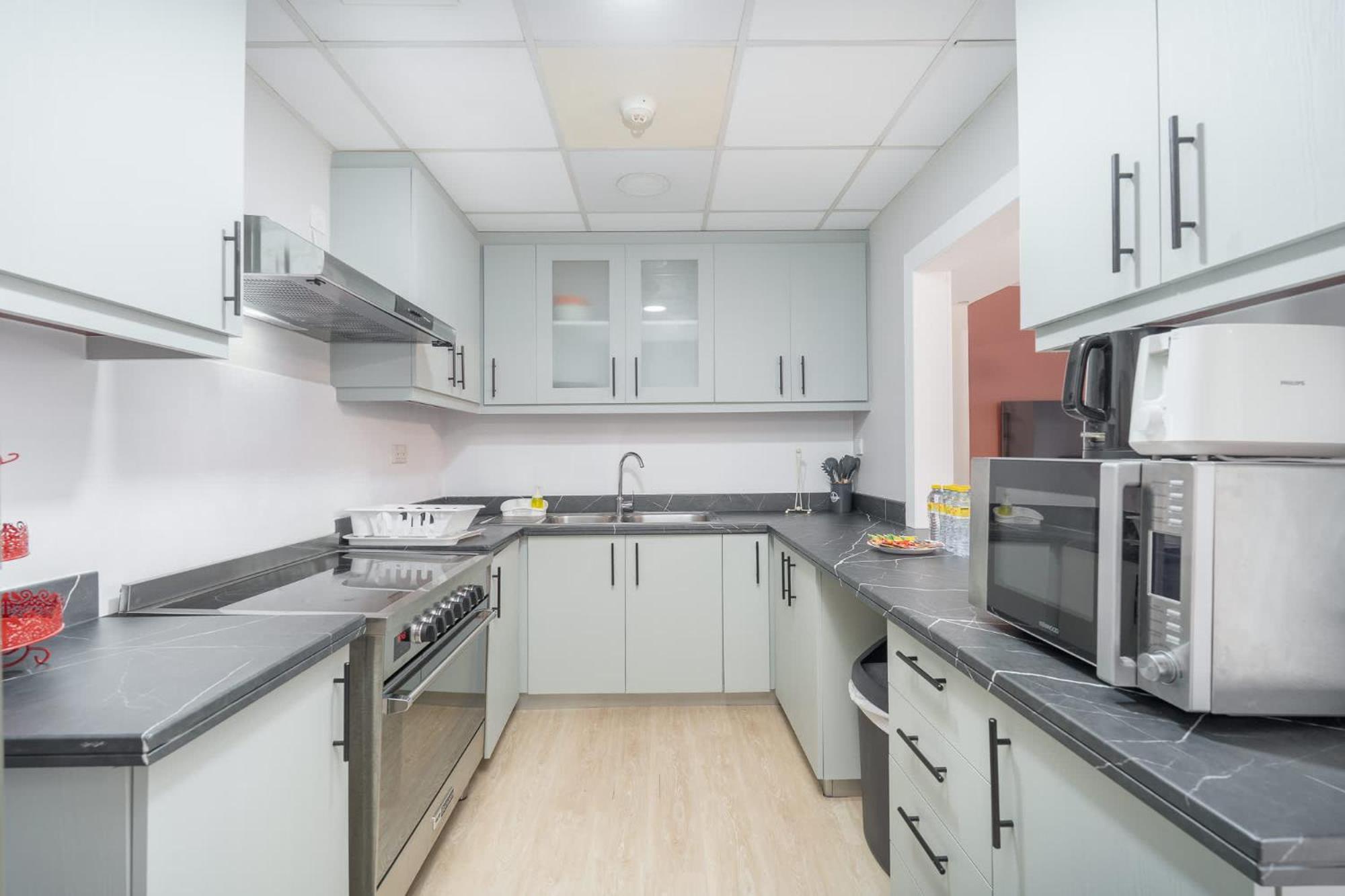 Appartamento Stylish 4-bedroom With Balcony Views In Jbr *