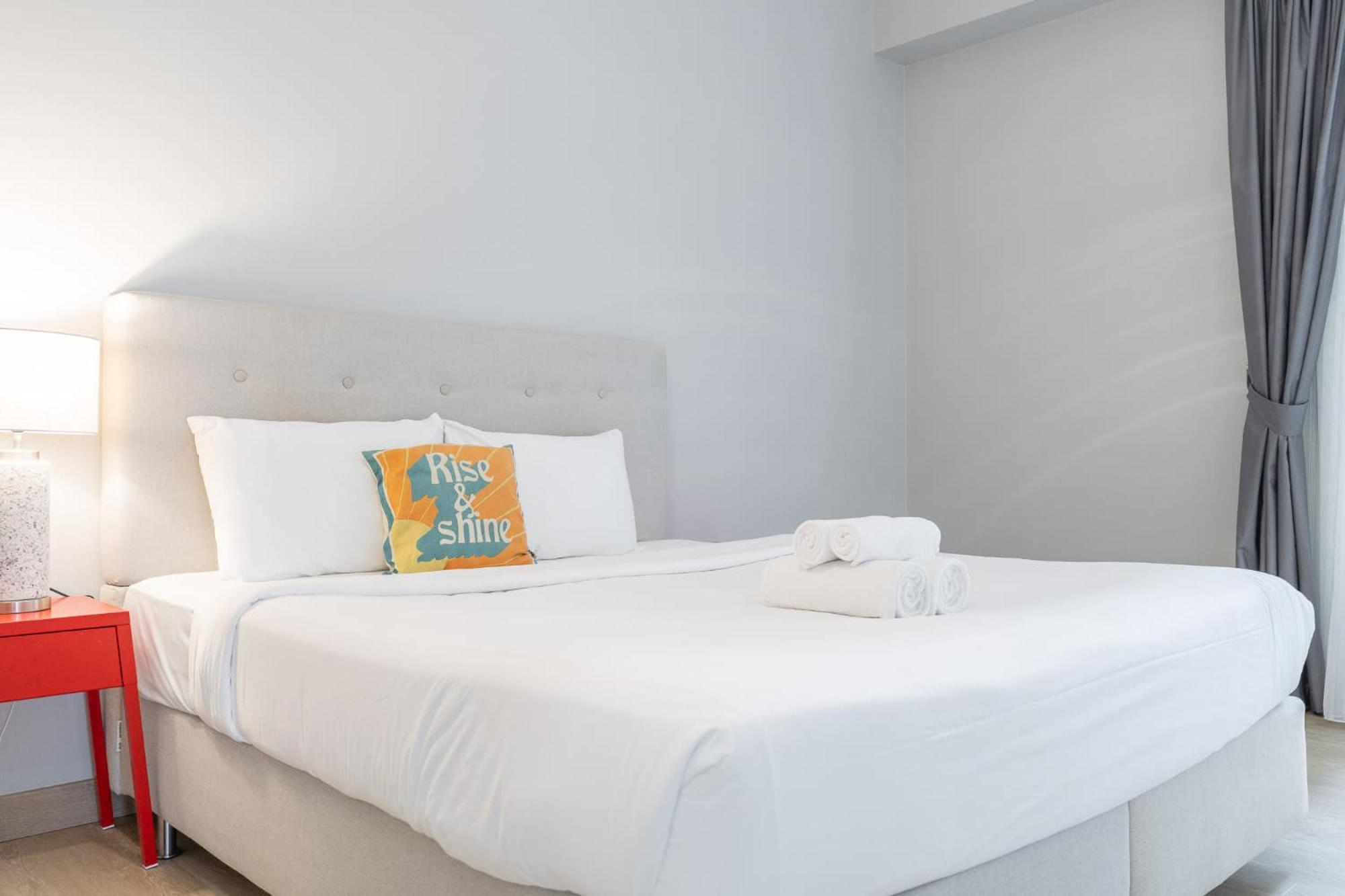 Stylish 4-bedroom With Balcony Views In Jbr Appartamento Dubai