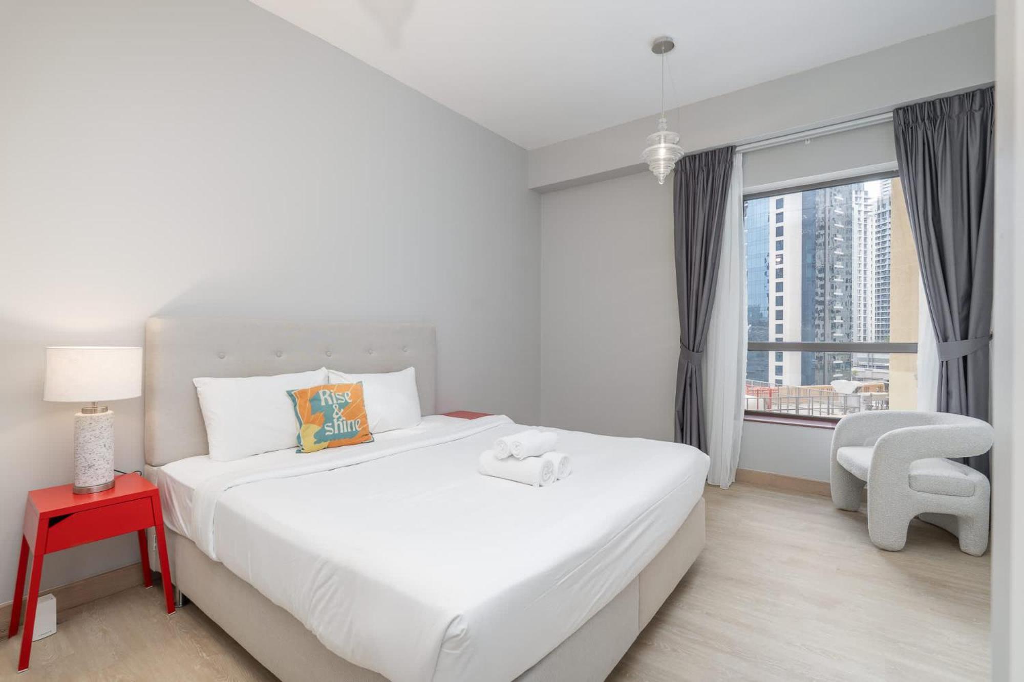 Appartamento Stylish 4-bedroom With Balcony Views In Jbr Dubai